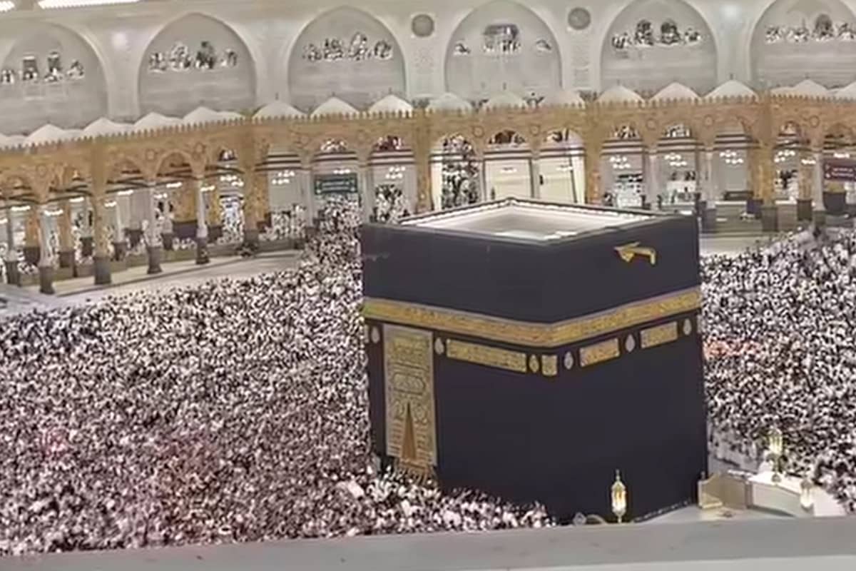 Konflik Timur Tengah, Tiga Jemaah Umrah Kota Batu Tertahan dan 12 Keberangkatan Ditunda