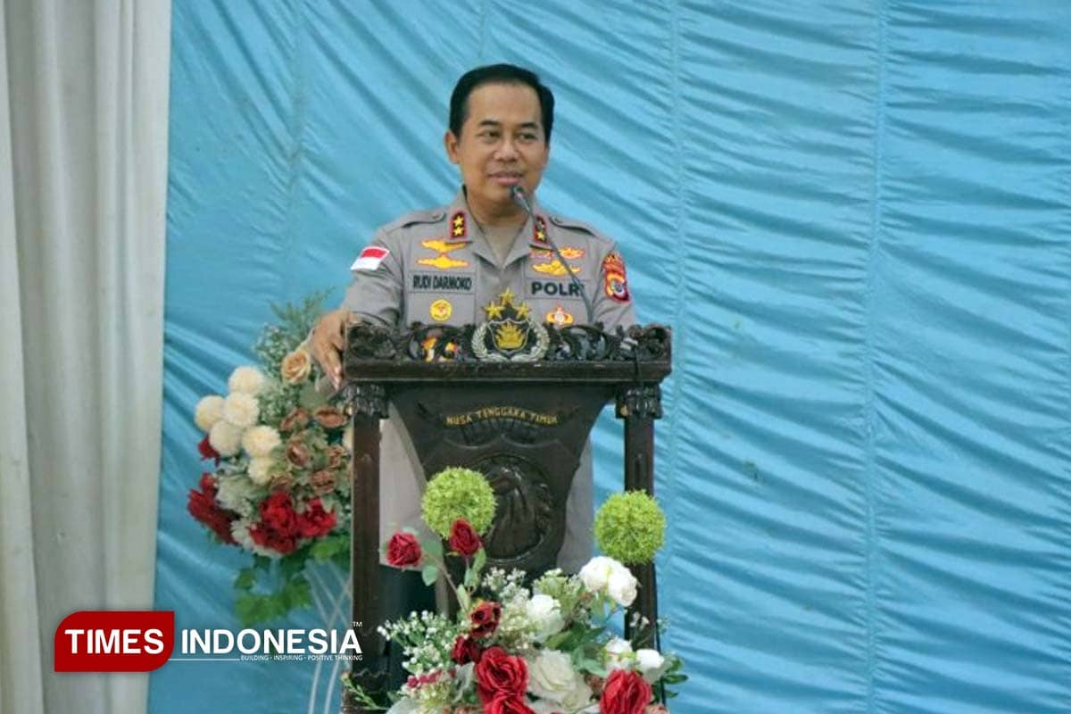 Kunjungi Polres Sumba Barat, Kapolda NTT Tekankan Semangat Berbuat Baik