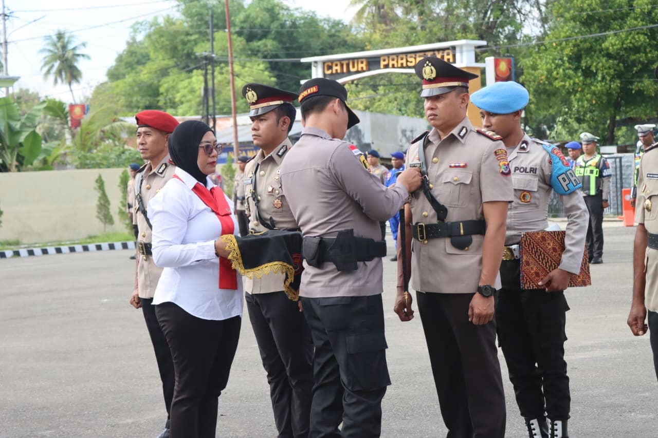 Pimpin Sertijab Lima Perwira, Kapolres Sumba Timur: Jabatan Adalah Amanah