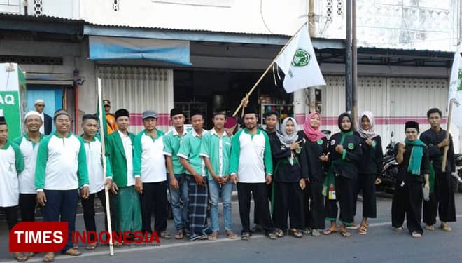 Di Srono Banyuwangi, Kirab Koin NU Juga Sambangi Pasar