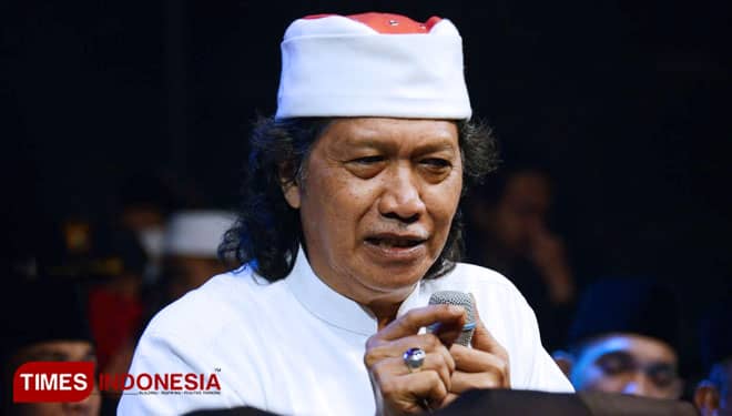 Gus Miftah Dicap Kafir karena Ceramah di Gereja, Cak Nun: Mengkafirkan Itu Hak Allah