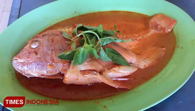 Gule Kepala Ikan Mas Agus Hadirkan Sensasi Bersantap Ikan