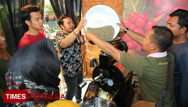 Coffee Processing Festival, Ajak Pengusaha Kopi Banyuwangi Naik Kelas