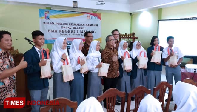 BNI Ajak SMAN 1 Malang Kenali Inklusi Keuangan 