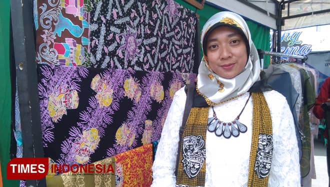 Kenalkan Batik Khas Malangan, Batik Blimbing Hadirkan Motif Ikon Kota Malang