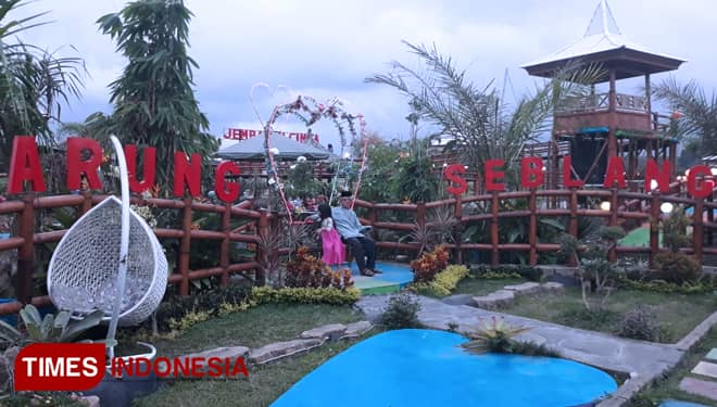 Warung Seblang Banyuwangi, a New Modern End Cafe with lots of Selfie Spots