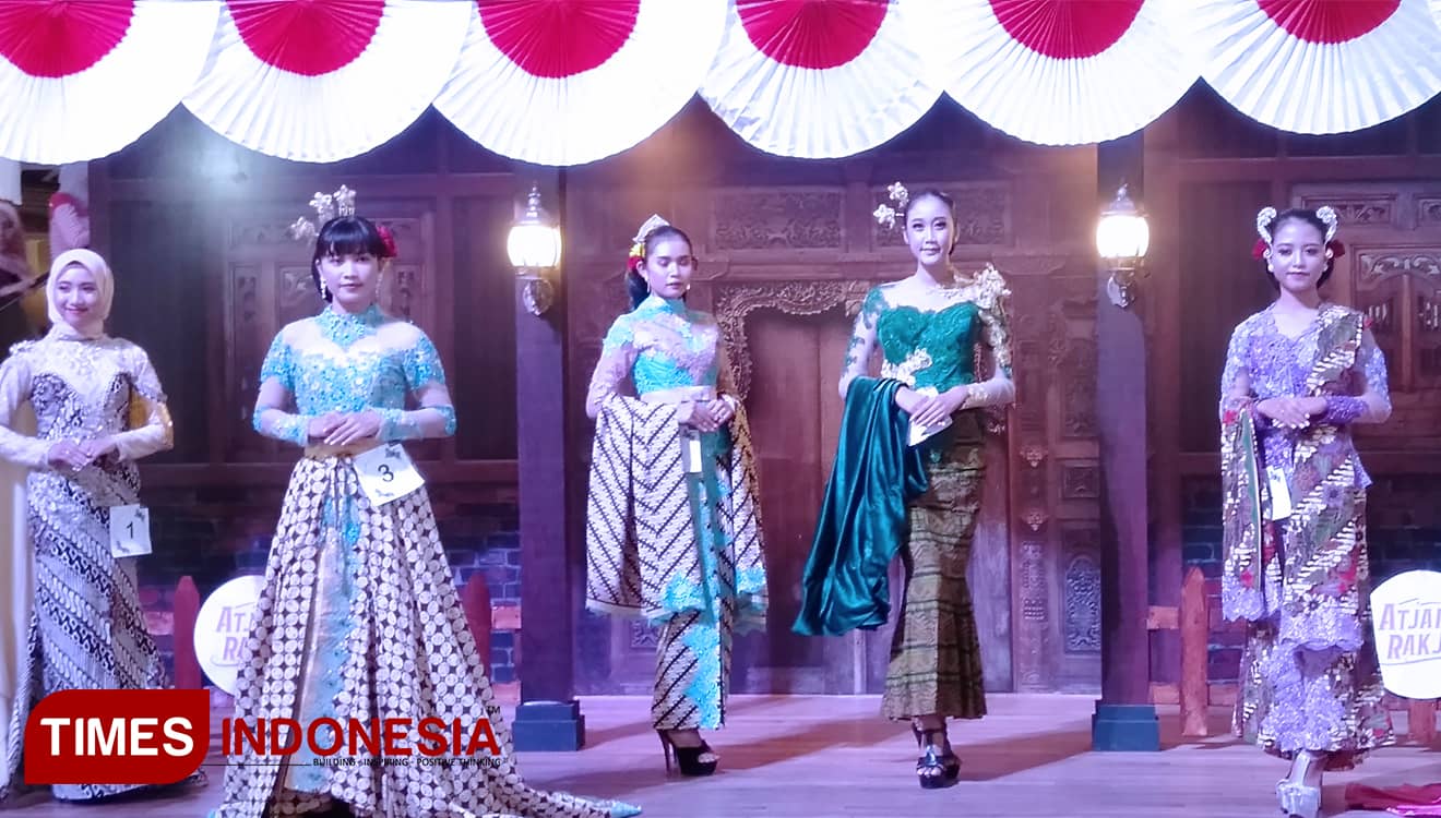 Cantik Berkebaya di Ajang Miss Kebaya 2019 Lippo Plaza Jember