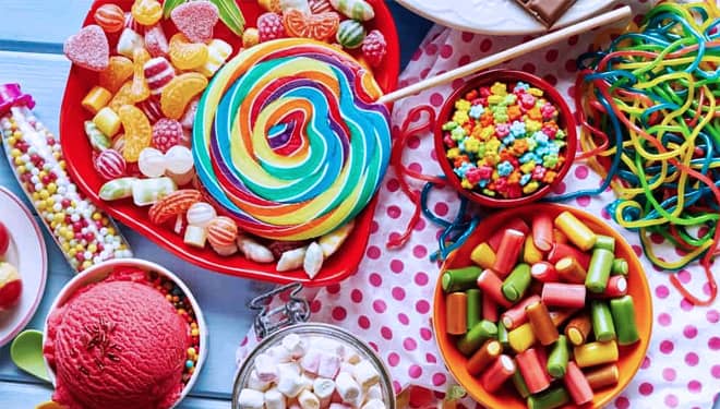 Catat! 5 Makanan Kurang Sehat Ini Bisa Memicu Kanker Payudara