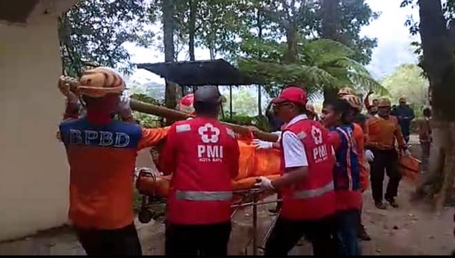 Mayat Laki-laki Diduga Korban Pembunuhan Ditemukan di Jembatan Cangar 1