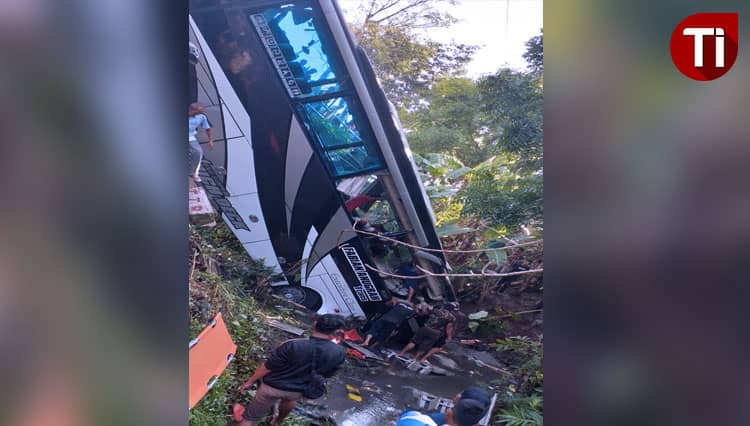 Rombongan IGTKI Tulungagung Kecelakaan di Blitar, Lima Orang Meninggal
