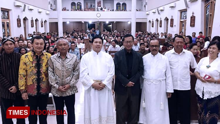 Bupati Tuban Beri Sambutan Malam Natal di Gereja Katolik Santo Petrus