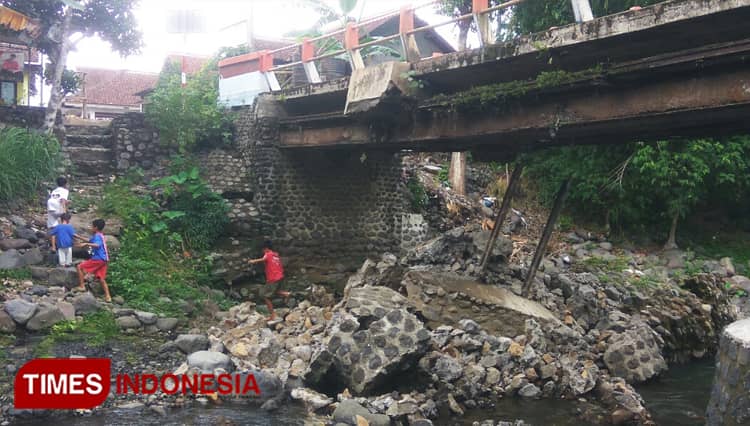 Pembangunan Jembatan yang Rusak di Sempu Banyuwangi Belum Pasti