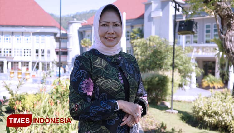 Dewanti Rumpoko, Kepala Daerah Wanita Pertama Malang Raya yang Melek Digital
