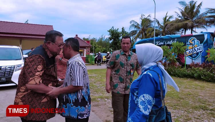 Tiba di Pacitan, SBY Langsung Kunjungi Lokasi Latihan Tim Voli Cikeas