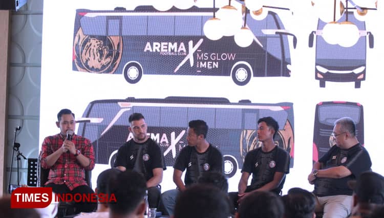 Kerjasama Dengan MS Glow Men, Arema FC Wujudkan Bus Pemain