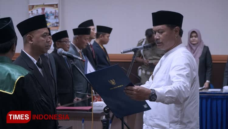 Dilantik Wali Kota Madiun, Ini Tugas Direktur Baru PD BPR Bank Daerah