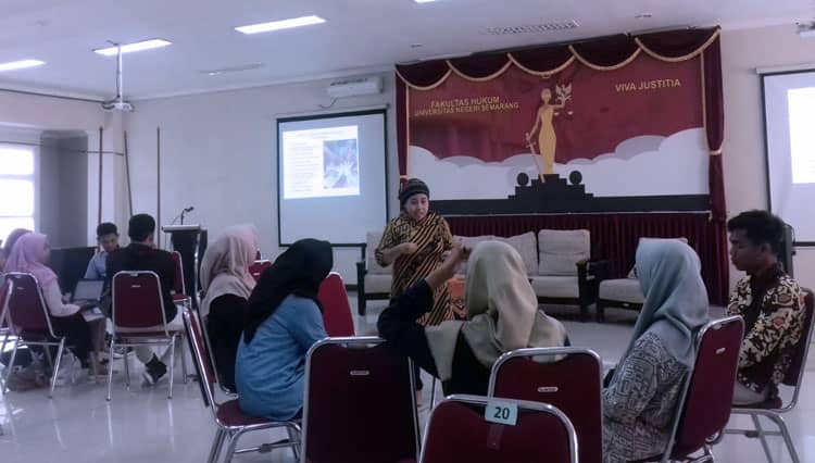 Perempuan Bisa Jadi Agen Pencegah Paham Terorisma dan Ekstremisme