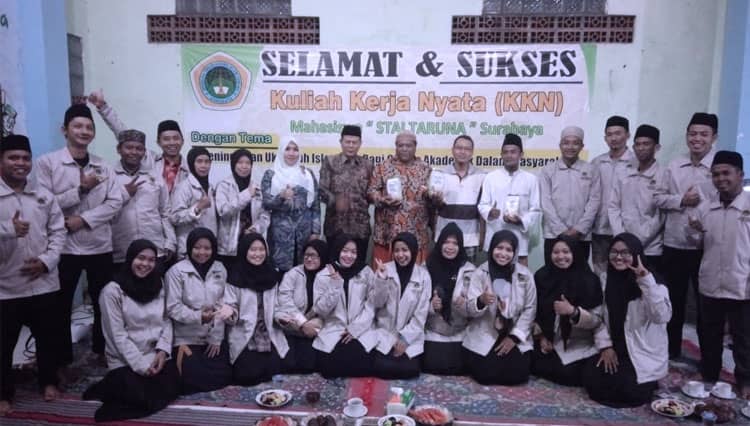 Buka KKN STAI Taruna, Lia Istifhama Ajak Teladani Sikap Bijak Gubernur