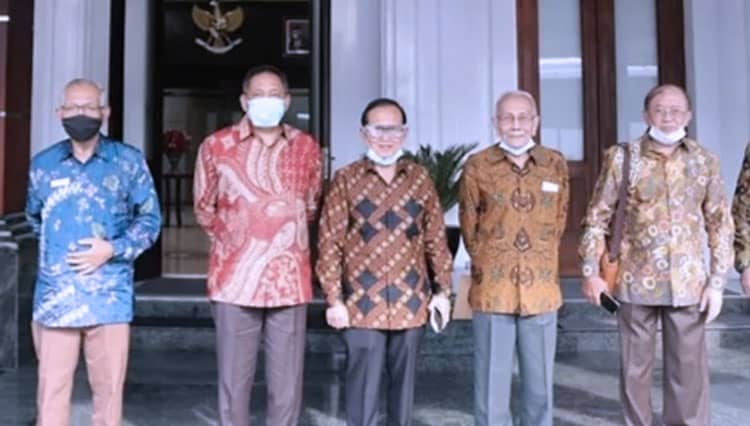 Mahfud MD Dampingi Purnawirawan TNI Menghadap Presiden RI Jokowi