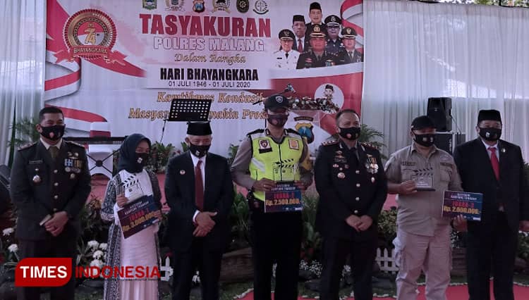 Kapolres Malang Berikan Apresiasi kepada Kampung Tangguh