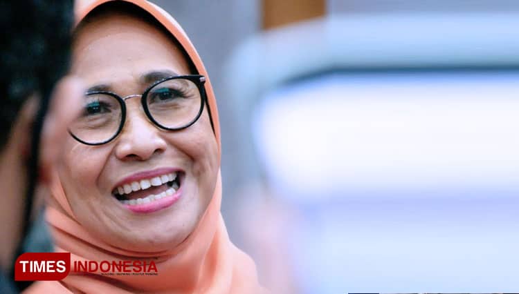 Hetifah Sjaifudian Minta Kemendikbud RI Prioritaskan Masalah Guru Honorer
