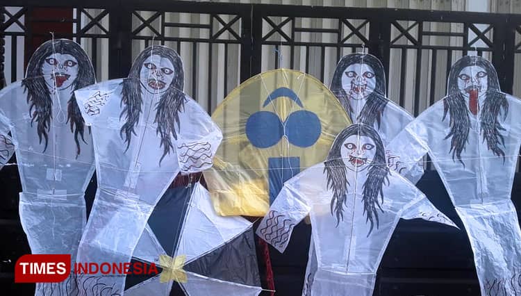 Jadi Trend di Medsos, Layang-layang Motif Hantu Banyak Diburu Pembeli