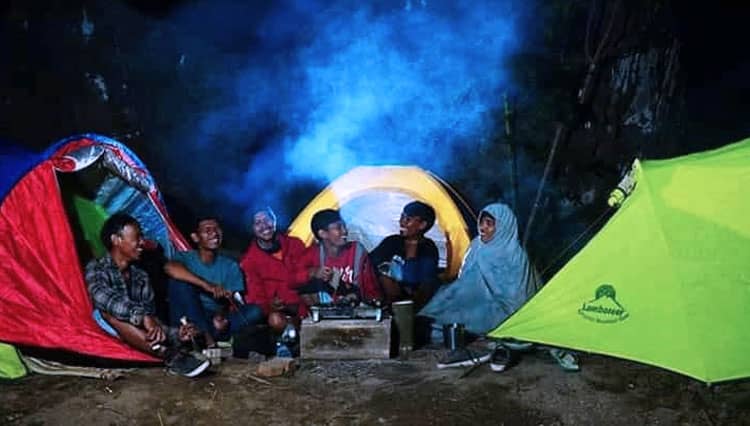 Istana Batu Korsih Majalengka, a Perfect Place for Your Camping Ground