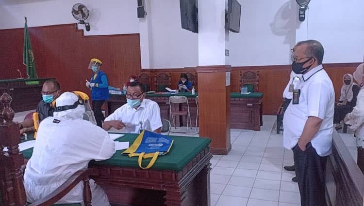Seorang Hakim PN Positif Covid-19, Persidangan Ditunda