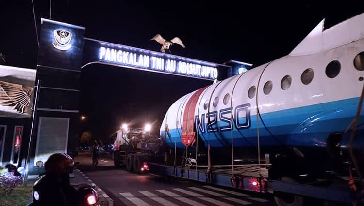 Dibawa 3 Trailer, Pesawat N-250 Gatotkaca Tiba di Museum Pusat Dirgantara Mandala