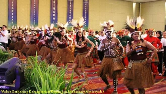 Yospan a.k.a Yosim Pancar, a Fascinating Traditional Dance of Papua