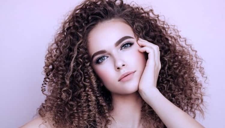 Your Frizzy Hair will Look More Stunning If You Do These Tricks