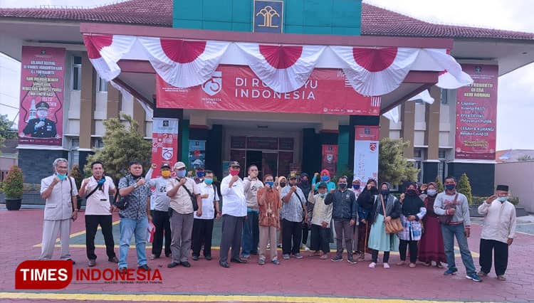 Begini Perjuangan Pengacara Surya Alam Memperjuangkan Warga Desa Mlarak Ponorogo