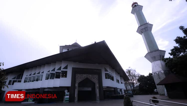 Masjid Agung Al Ukhuwah Bandung: dari Freemason, Graha Pancasila, hingga Bandung Bersatu