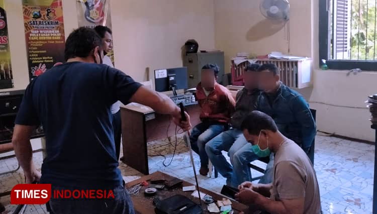 Pelaku Spesialis Pencurian Tas dalam Truk Ini Sempat Duel dengan Polisi