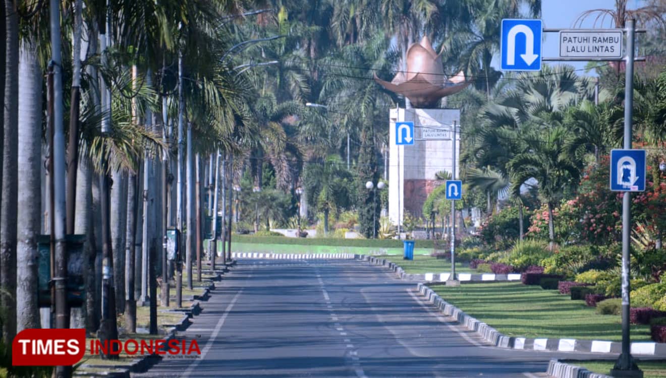 Batasi Aktivitas Warga, Jalan Besar Ijen Kota Malang Ditutup Total