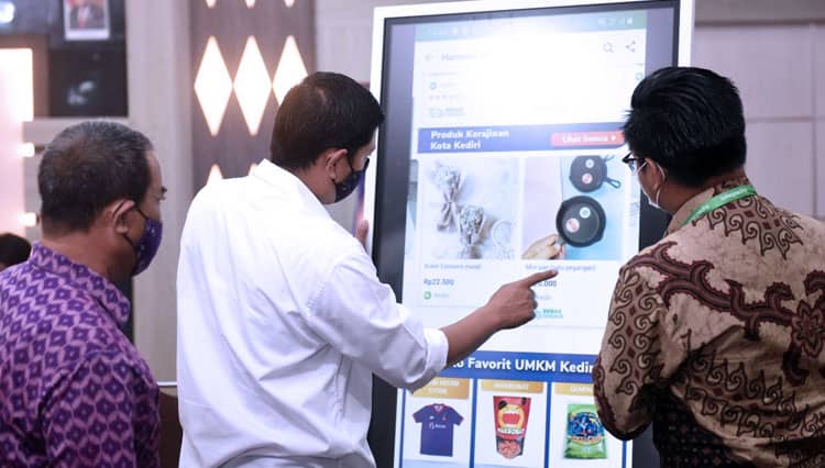 Ini Pesan Wali Kota Kediri pada UMKM yang Terlibat MallUMKM Kediri Sale 2020