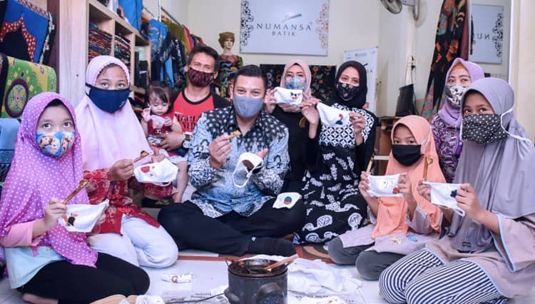 Hari Batik Nasional, Wali Kota Kediri Kunjungi Perajin Batik Lokal