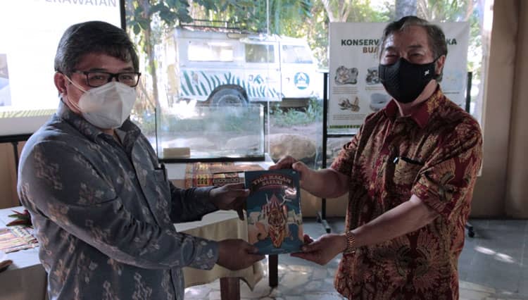 Kunjungi Bali Safari Park, Wakil Menteri LHK Beri Nama Bayi Buaya Sinyulong