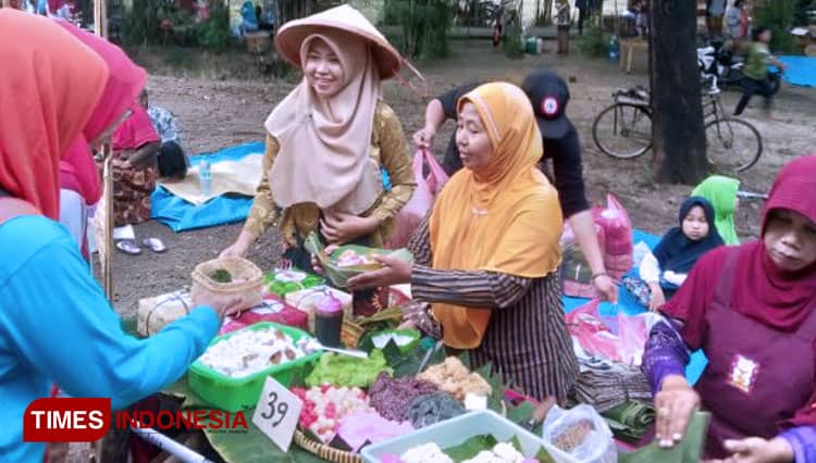 Tumpeng Jajan Pasar di Ngawi Kini Banyak Diminati