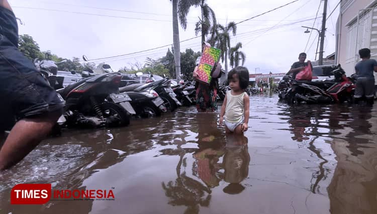 Banjir di Kecamatan Gempol Pasuruan, Ketinggian Air Hingga 1 meter