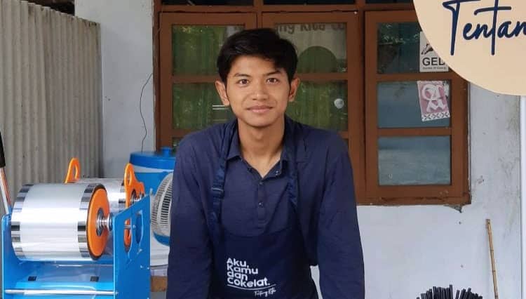 Liga 1 Vakum, Pemain Muda Persela Lamongan Abiyoso Rintis Usaha Minuman