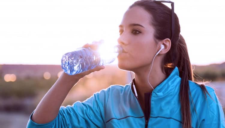 The Benefits of Drinking Water in the Morning