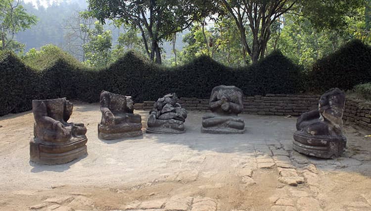 Sensasi Aura Kerajaan Majapahit di Wisata Candi Sapto