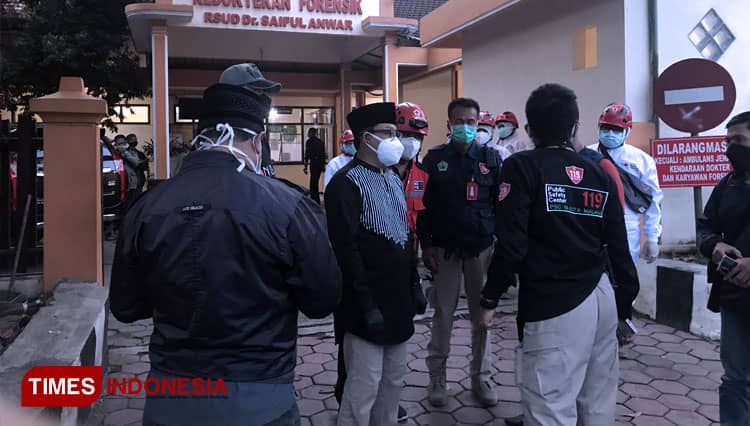 Tak Kuasa Menahan Tangis, Sutiaji Merasa Kehilangan Sosok Arif Darmawan