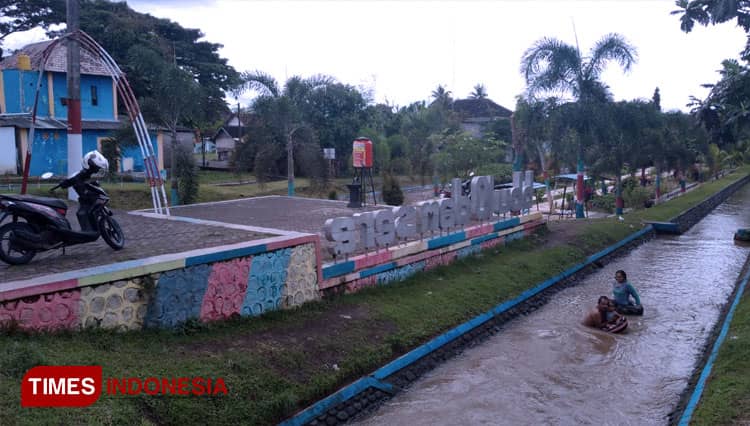 Dam Sere Banyuwangi, Taman Wisata Unik di Tengah Sungai