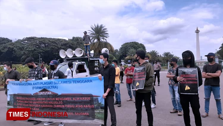 Forum Mahasiswa Anti Plagiat Kepung Istana Negara, Ini Tuntutannya