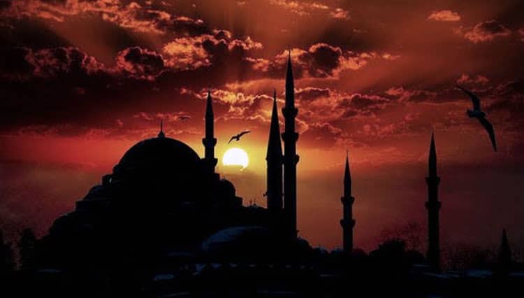 Muhammadiyah Putuskan Waktu Salat Subuh Mundur 8 Menit