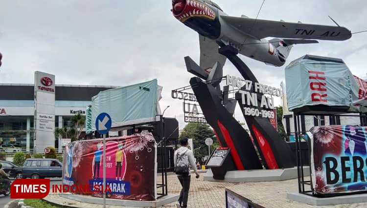 Anggota DPRD Soroti Pemasangan Reklame di Monumen Pesawat Kota Malang