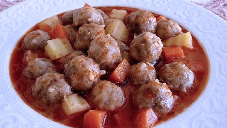 Sulu Kofte, a Typical Comfort Food of Turkey
