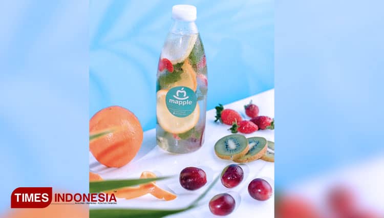 Kedai Mapple, Sajikan Aneka Minuman Segar dari Alam Pacitan yakni Kelapa Muda